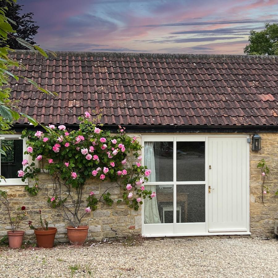 Whitley Coach House Whitley (Wiltshire) Exterior foto