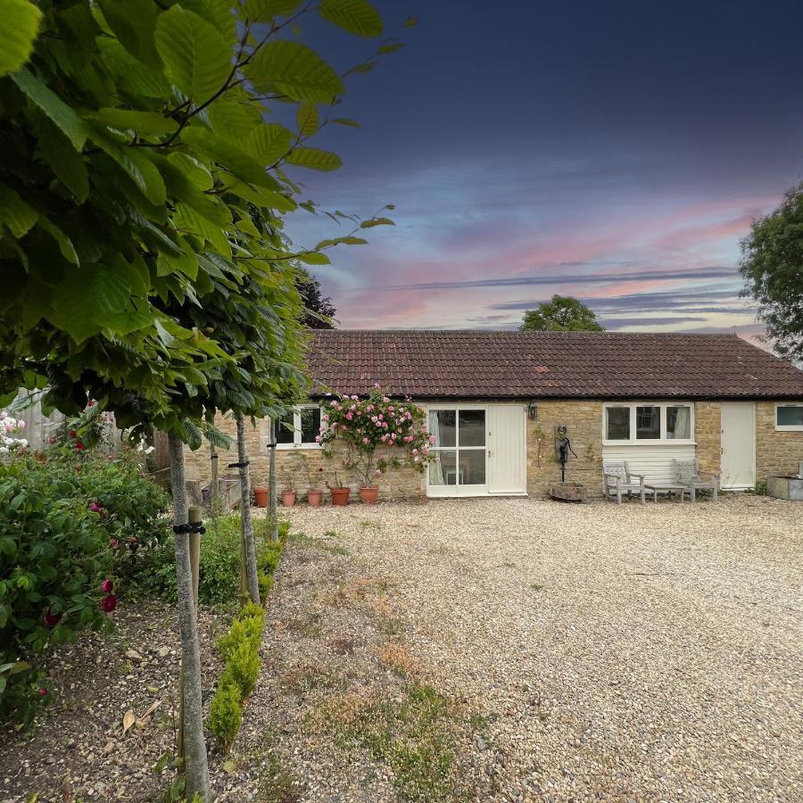 Whitley Coach House Whitley (Wiltshire) Exterior foto